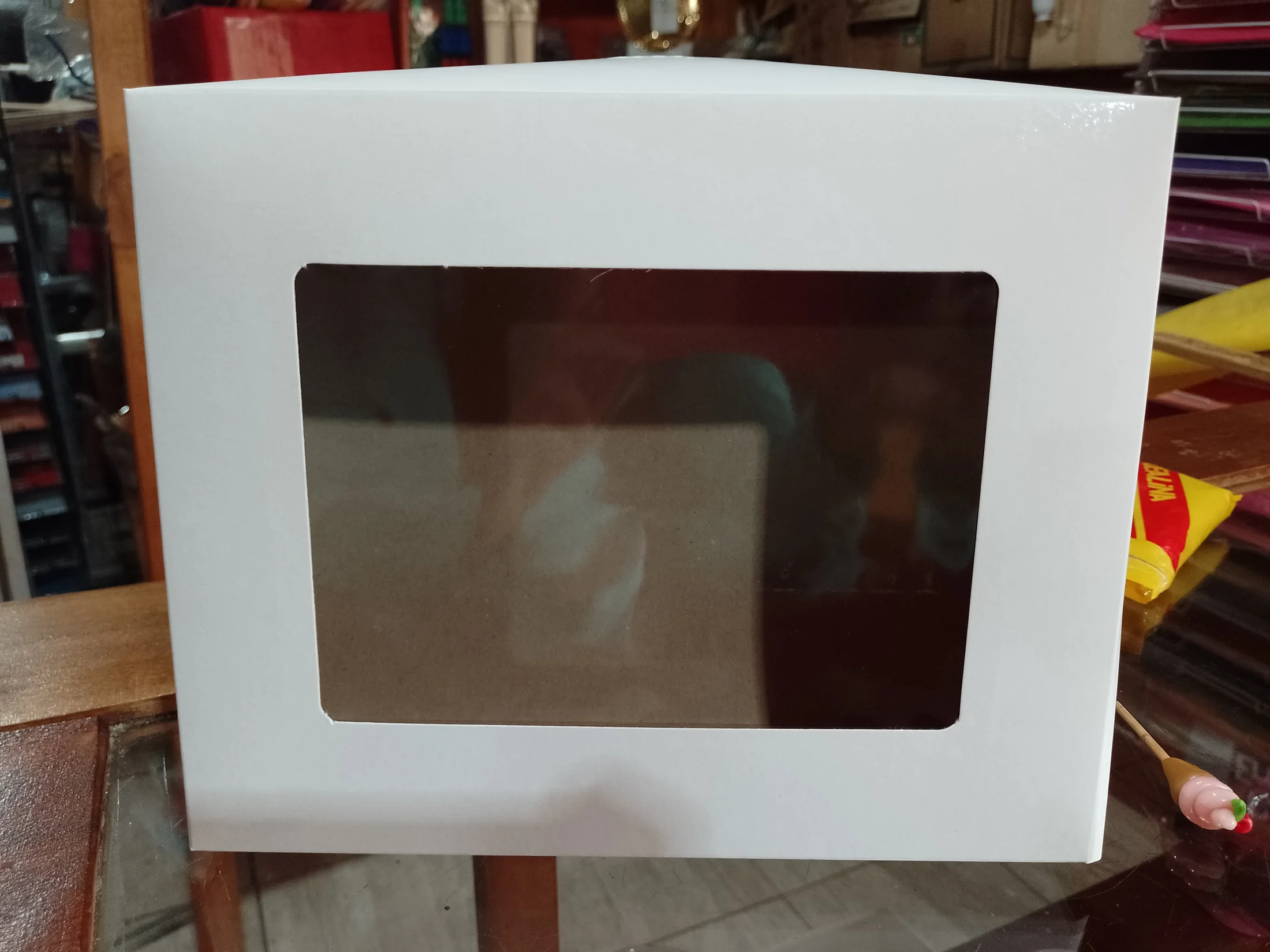 Caja para desayuno o multiuso c/visor 25x20x8